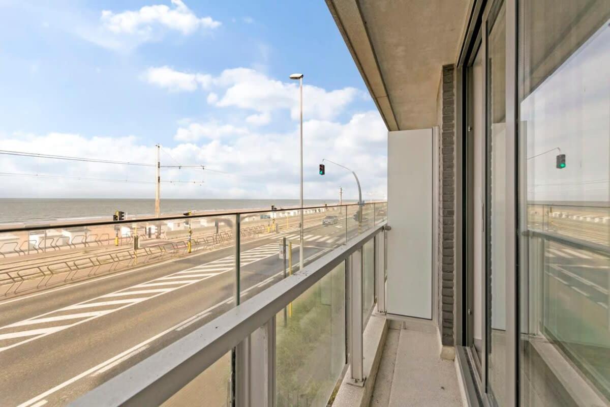 Huswell - Cosy Apartment With Amazing Beach View Ostend Exterior photo